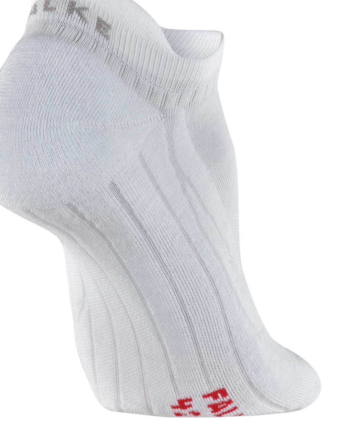 Men Falke GO2 Invisible Golf Invisibles No Show Socks White | KLSVAM453