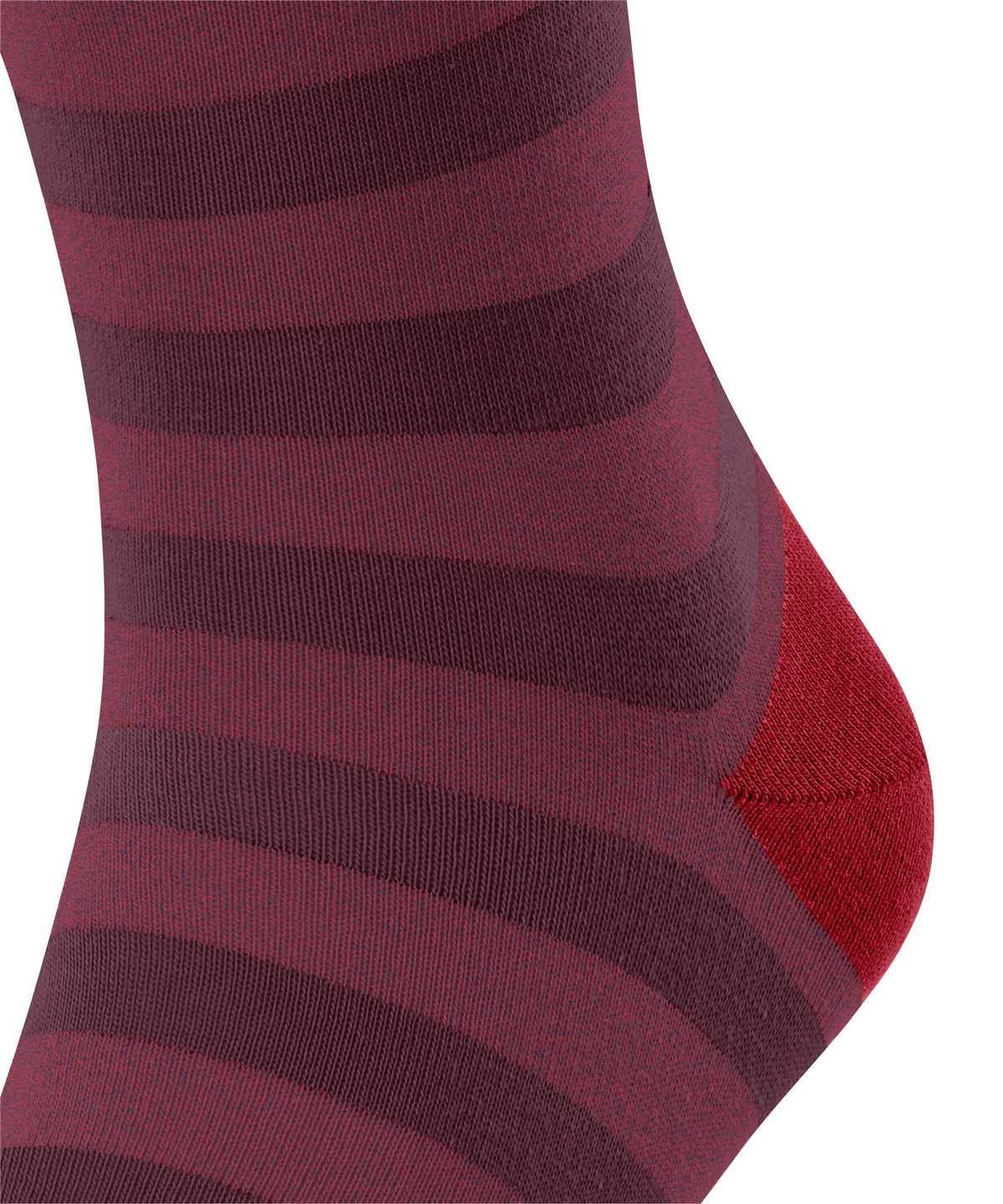 Men Falke Sensitive Mapped Line Socks Socks Red | HQVPDG134