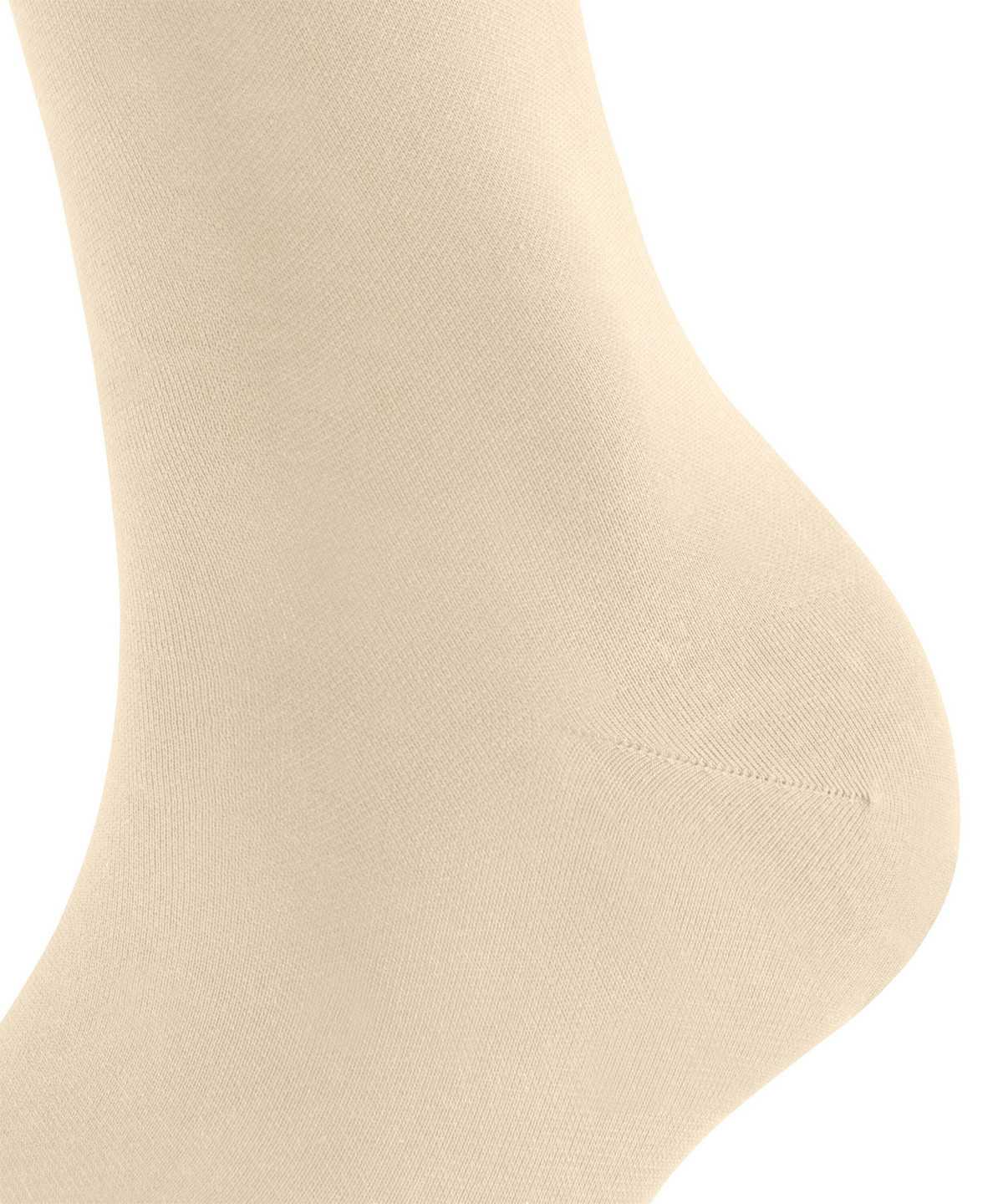 Women Falke Vitalizer Knee-high Socks Socks Beige | MNFCTW261